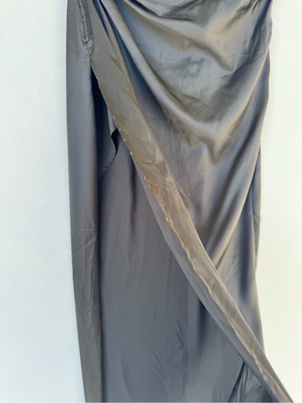 Luxxel One-Shoulder Black Satin Evening Gown - Picture 4 of 8